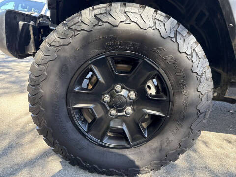 2024 Jeep Gladiator Sport