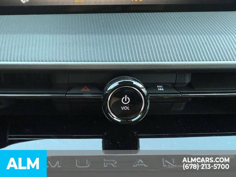 2025 Nissan Murano SV
