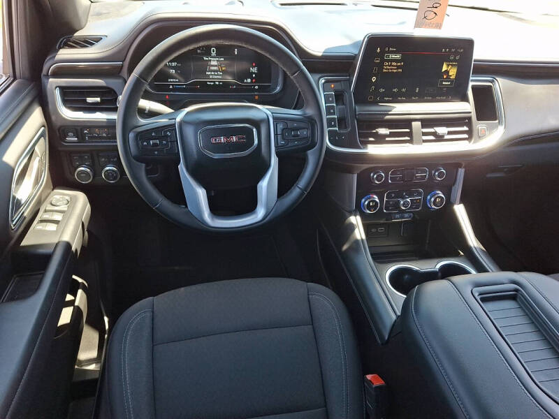 2023 GMC Yukon SLE