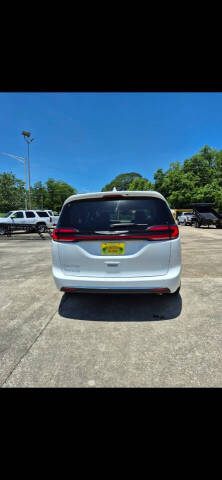 2022 Chrysler Pacifica Touring L
