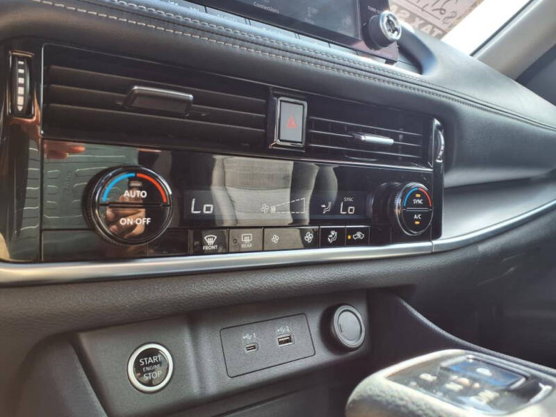 2022 Nissan Rogue SV