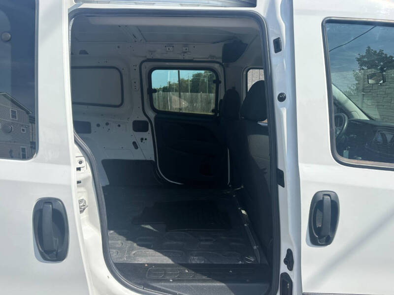 2016 RAM Promaster City Tradesman photo 7