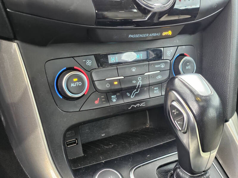 2017 Ford Focus Titanium