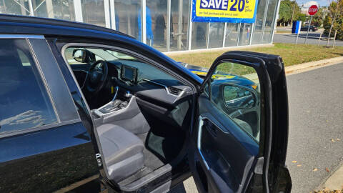 2021 Toyota RAV4 Hybrid LE