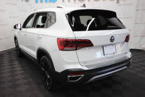 2022 Volkswagen Taos SE 4Motion