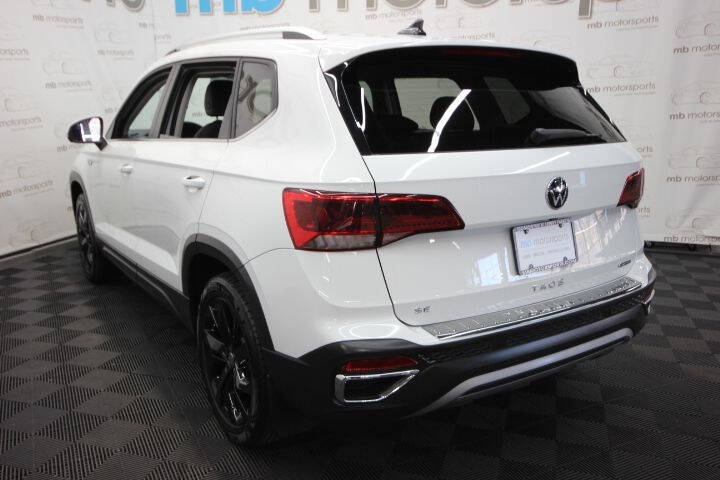 2022 Volkswagen Taos SE 4Motion