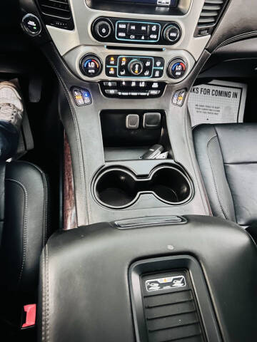 2017 GMC Yukon XL SLT