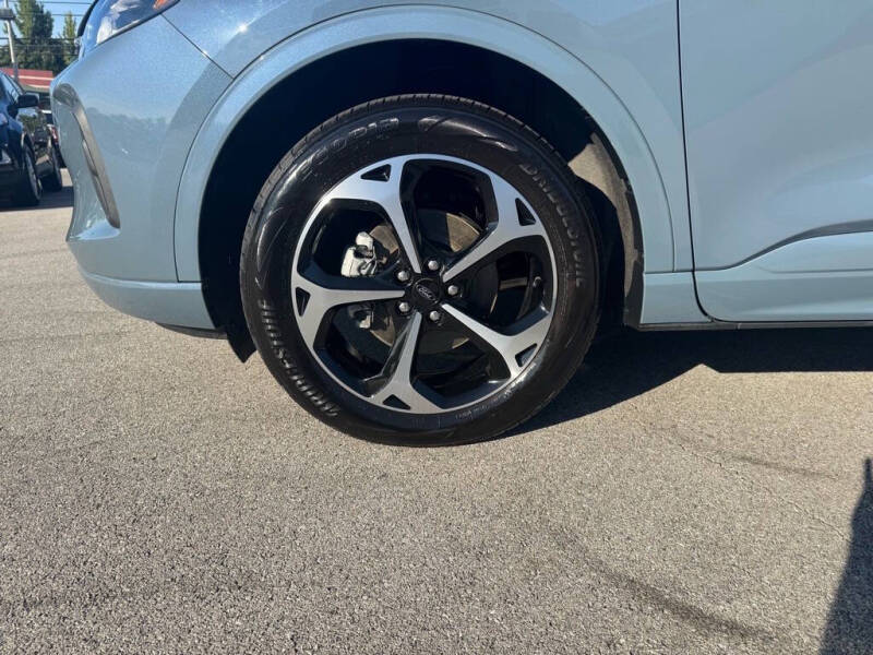 2023 Ford Escape ST-Line Select