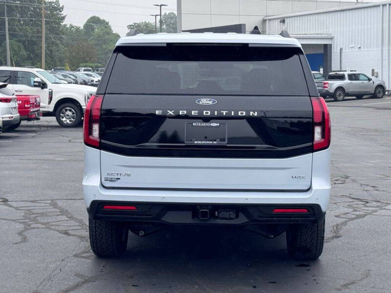 2026 Ford Expedition MAX Active