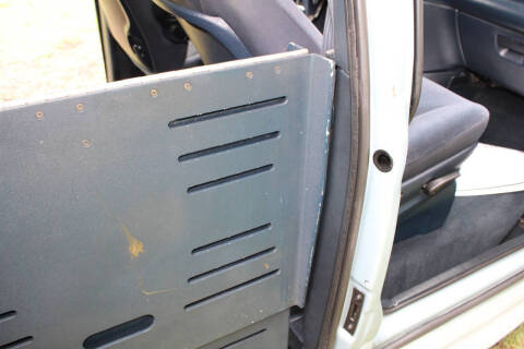 2001 Chrysler Town and Country LX