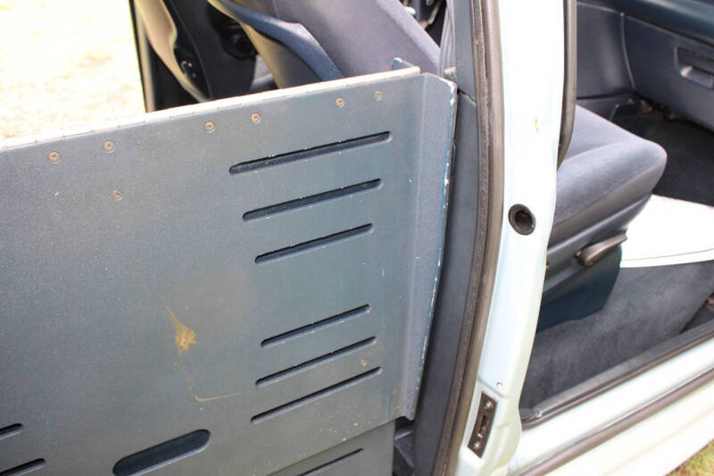 2001 Chrysler Town and Country LX