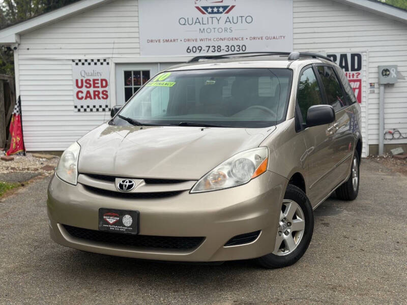 2010 Toyota Sienna LE 7-Passenger