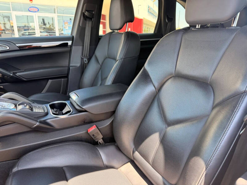 2016 Porsche Cayenne