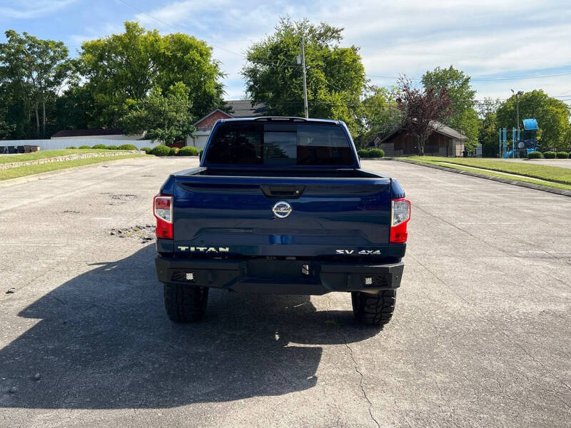 2021 Nissan Titan SV