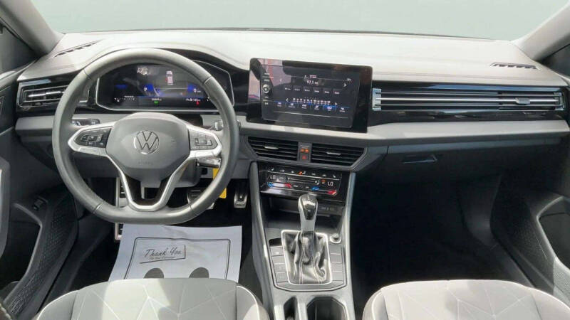 2025 Volkswagen Jetta Sport