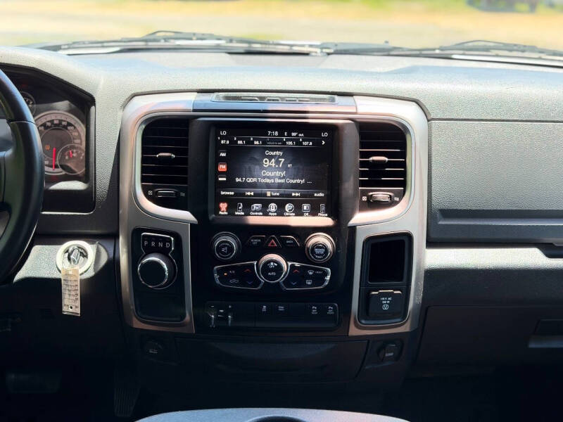 2017 RAM 1500 Big Horn