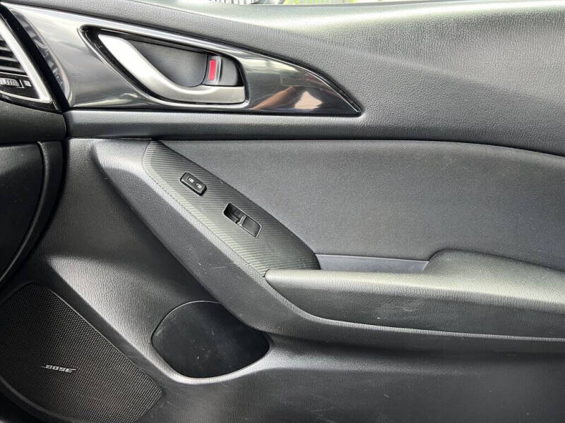 2015 Mazda MAZDA3 i Touring