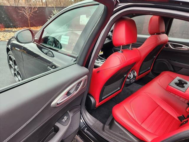 2024 Alfa Romeo Giulia Veloce