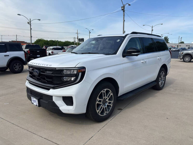 2025 Ford Expedition Active