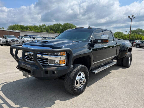 2017 Chevrolet Silverado 3500HD for sale at Auto Mall of Springfield in Springfield IL