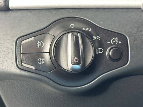 2016 Audi A4 2.0T quattro Premium