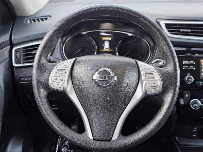 2016 Nissan Rogue SV
