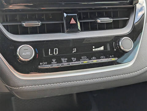 2023 Toyota Corolla Hatchback SE