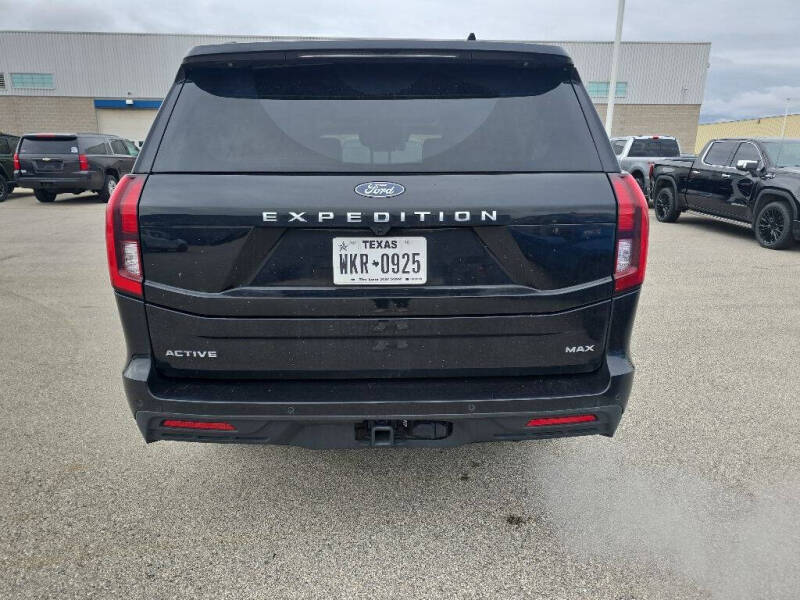 2025 Ford Expedition MAX Active