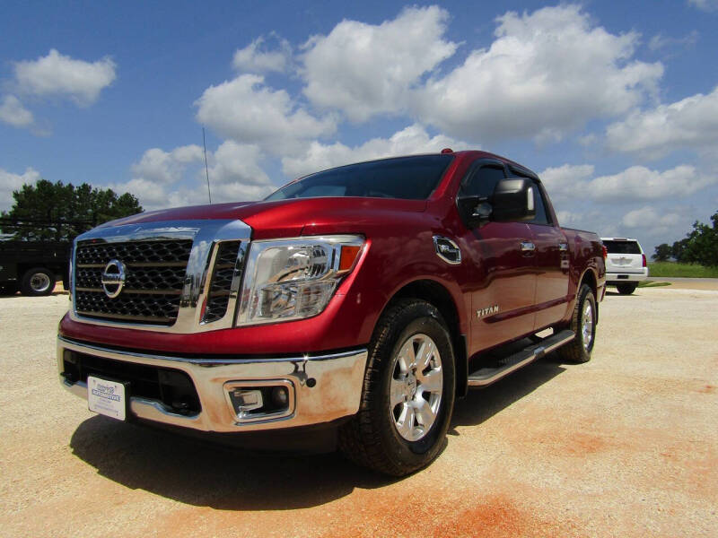 2017 Nissan Titan SV