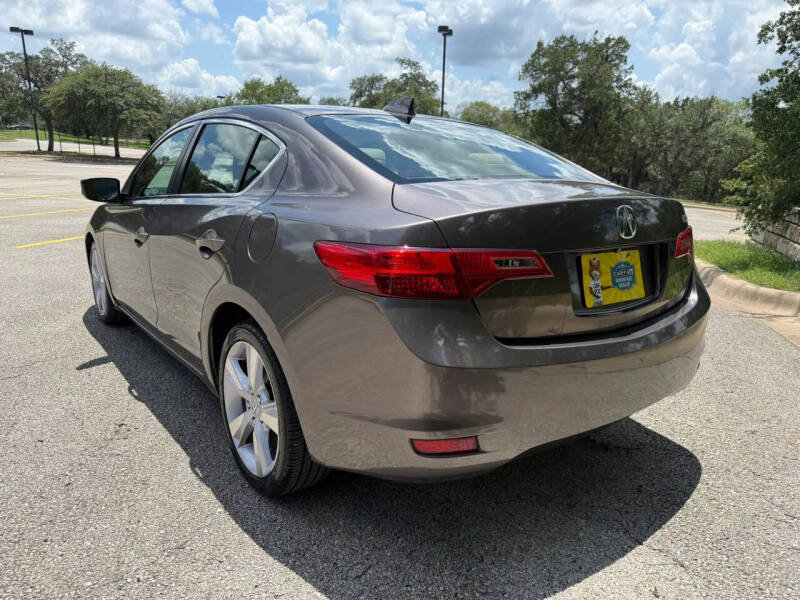 2015 Acura ILX 2.0L w/Tech
