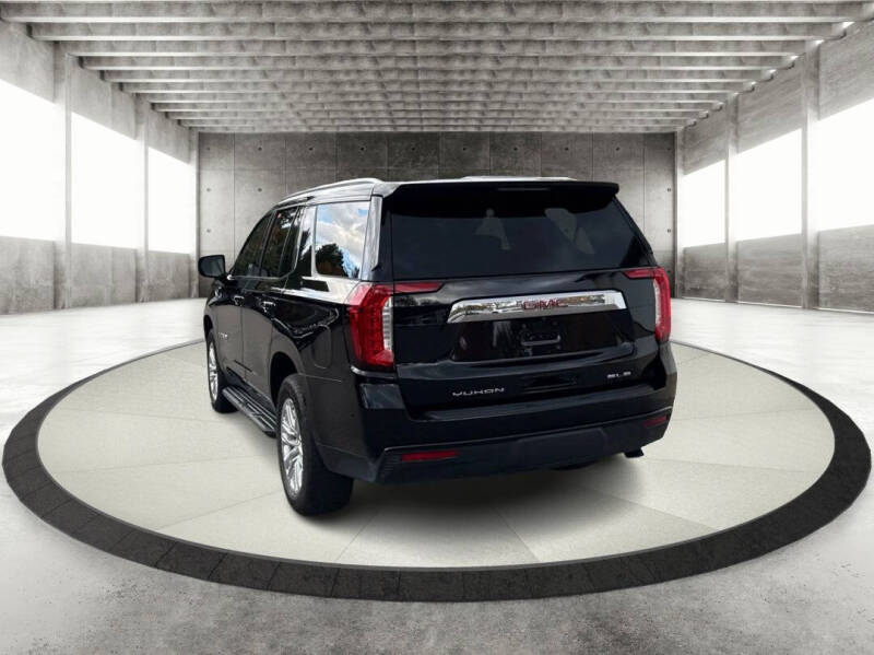 2022 GMC Yukon SLE