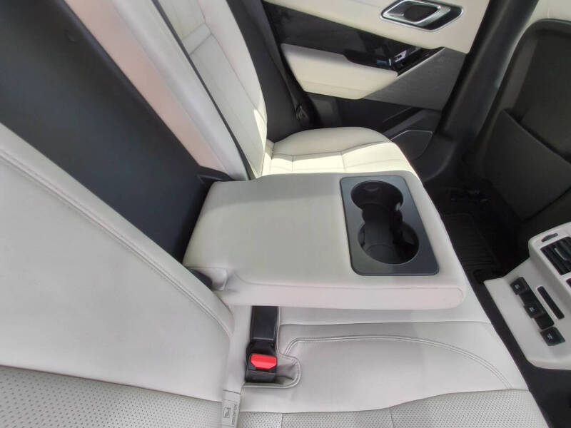2019 Land Rover Range Rover Velar P250 R-Dynamic SE