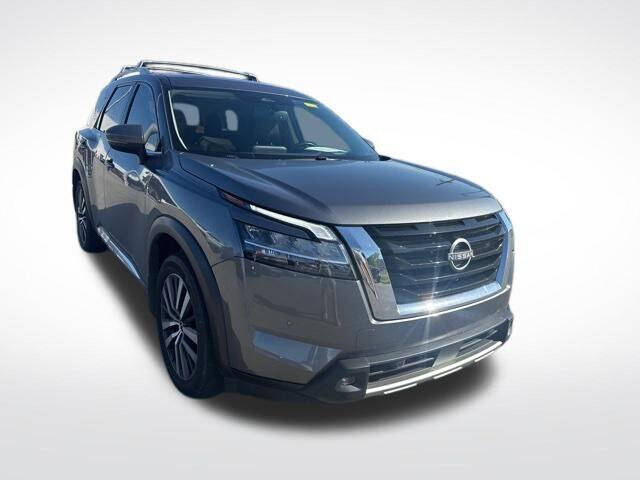 2022 Nissan Pathfinder Platinum