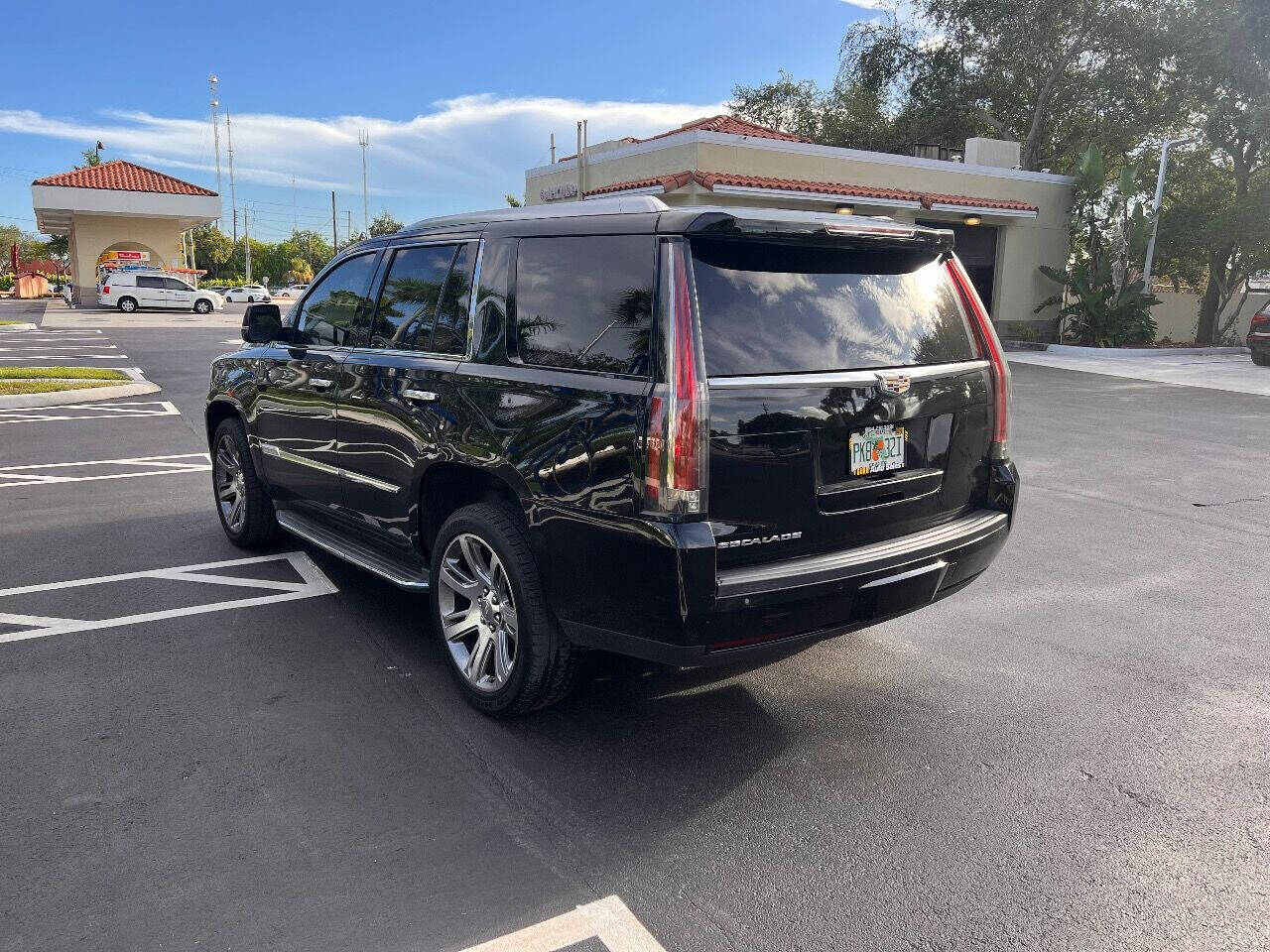 2015 CADILLAC Escalade SUV / Crossover - $19,850