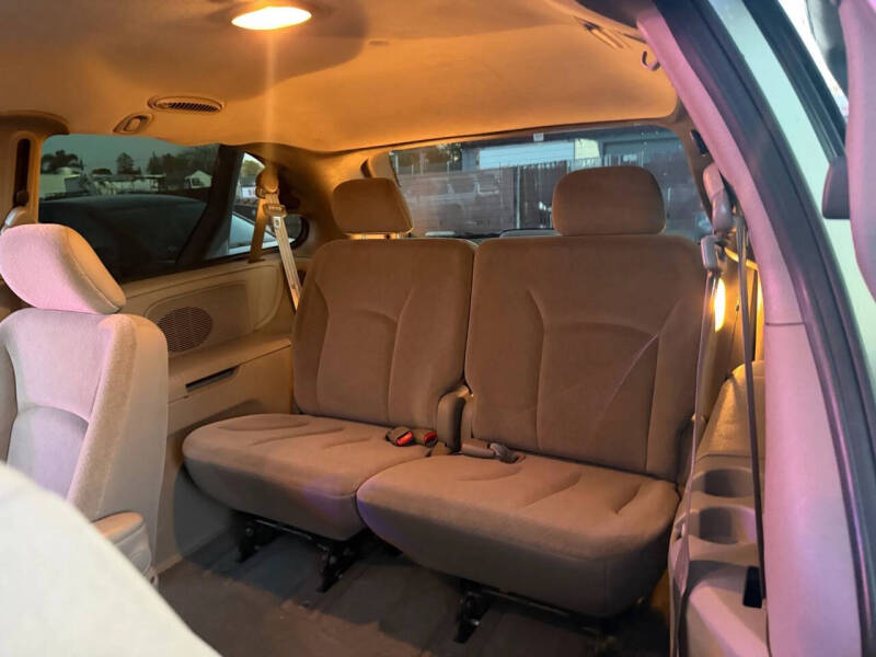 2002 Chrysler Town and Country EX