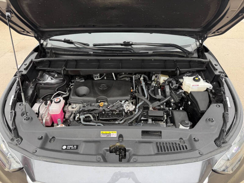 2023 Toyota Highlander Hybrid LE