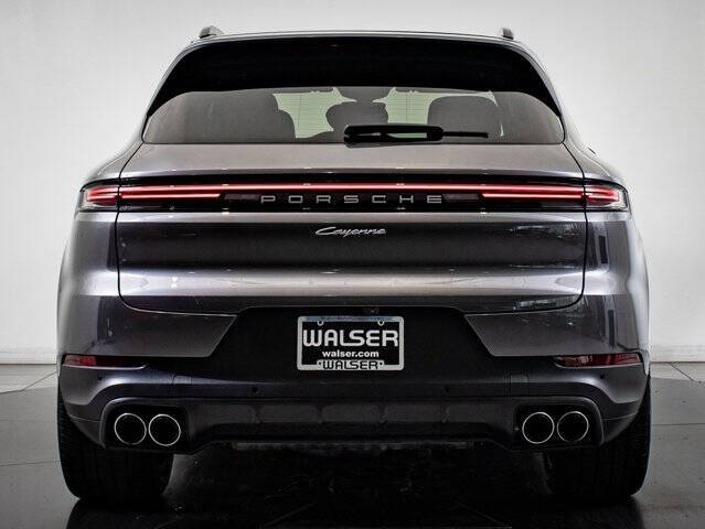 2024 Porsche Cayenne