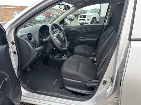 2016 Nissan Versa 1.6 S