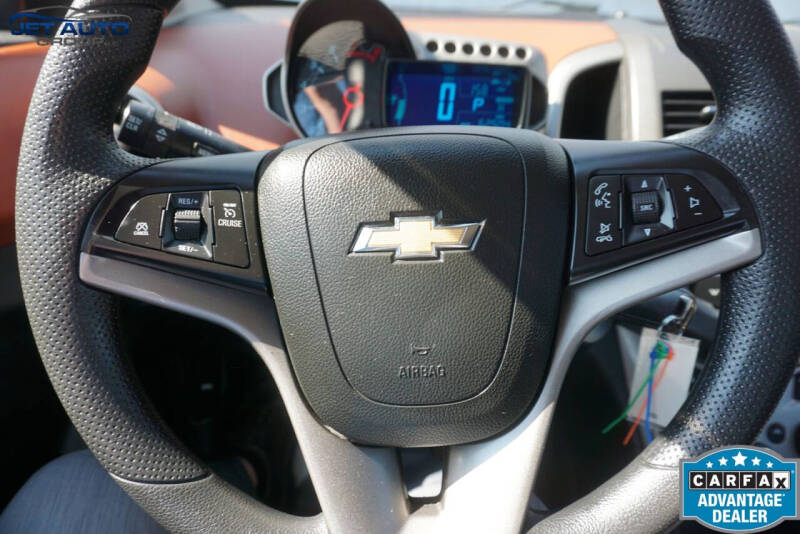 2016 Chevrolet Sonic LT Auto