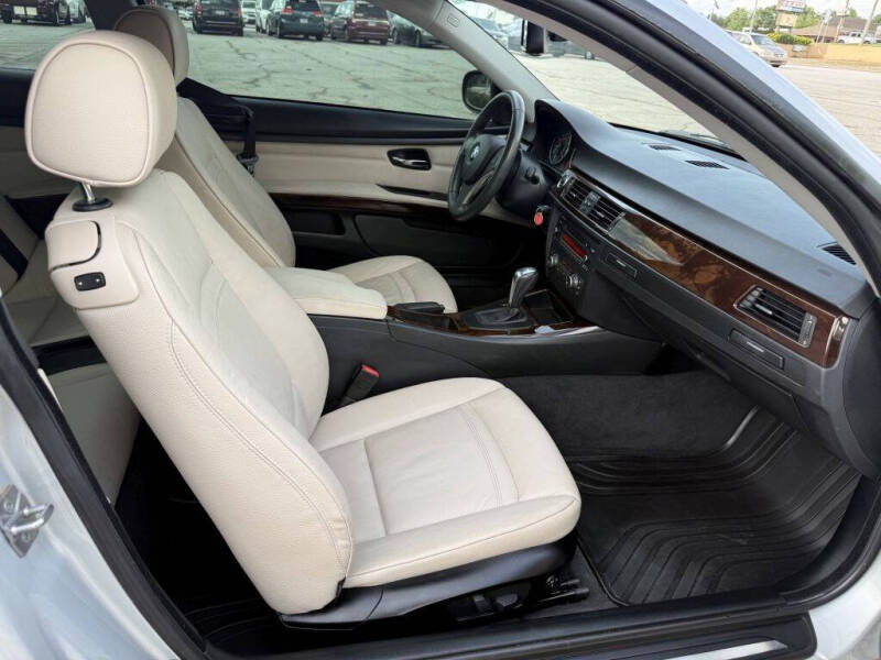 2012 BMW 3 Series 328i