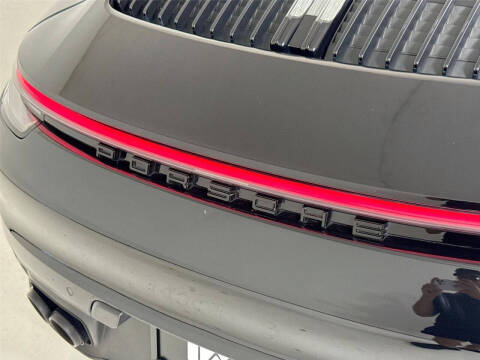 2022 Porsche 911 Carrera