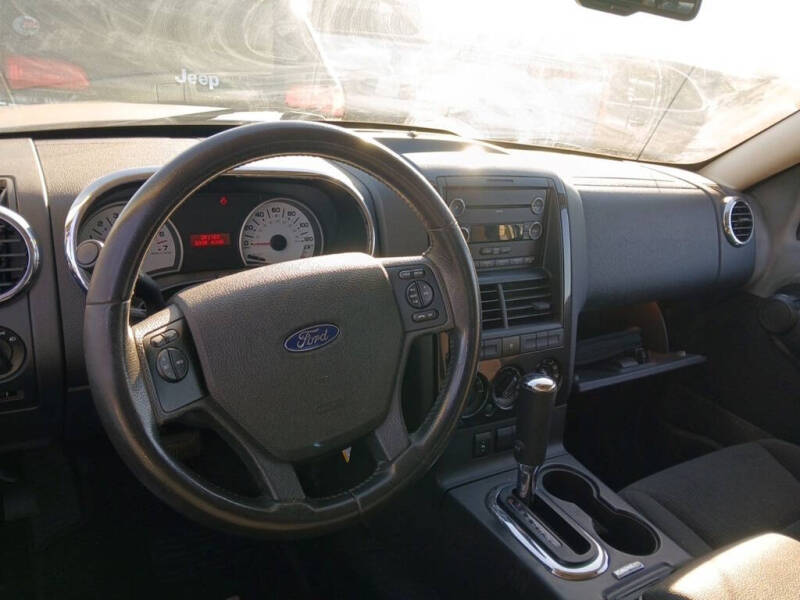 2010 Ford Explorer Sport Trac XLT