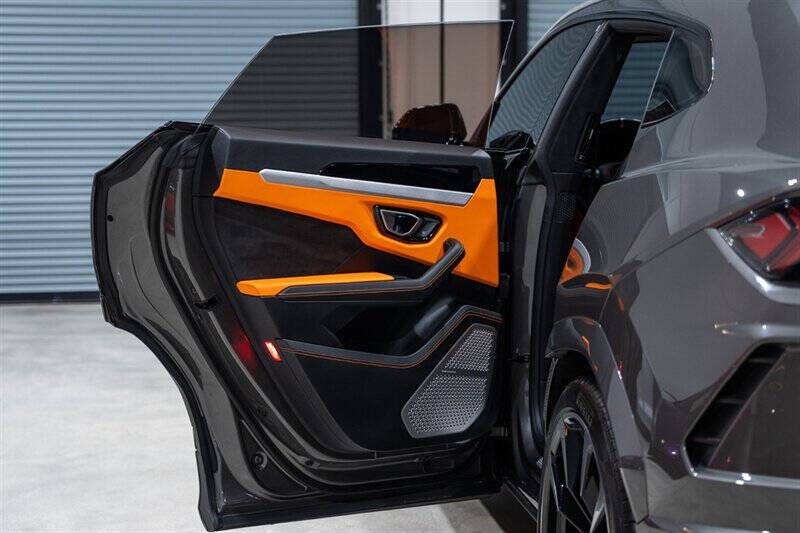 2021 Lamborghini Urus