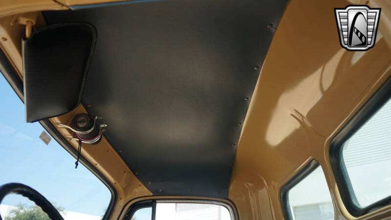 1951 International L-Series