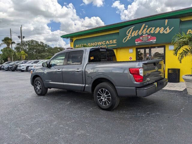 2022 Nissan Titan 3