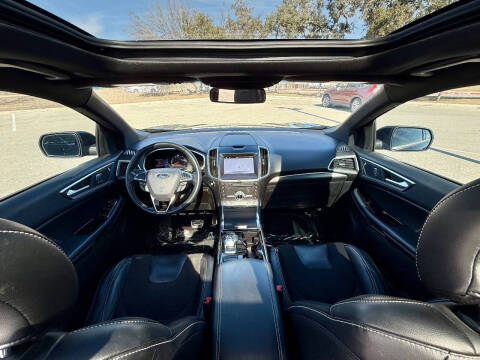 2019 Ford Edge ST