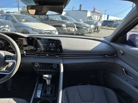 2021 Hyundai Elantra SEL