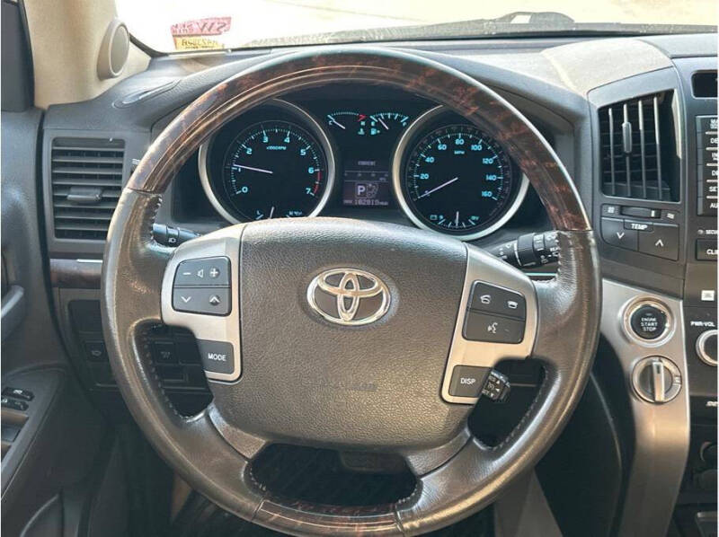 2011 Toyota Land Cruiser