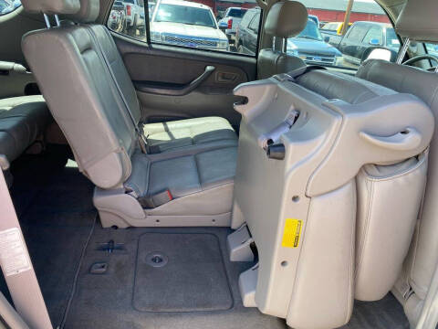 2002 Toyota Sequoia SR5
