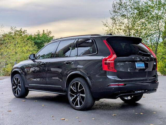 2023 Volvo XC90 Recharge T8 Ultimate Dark Theme